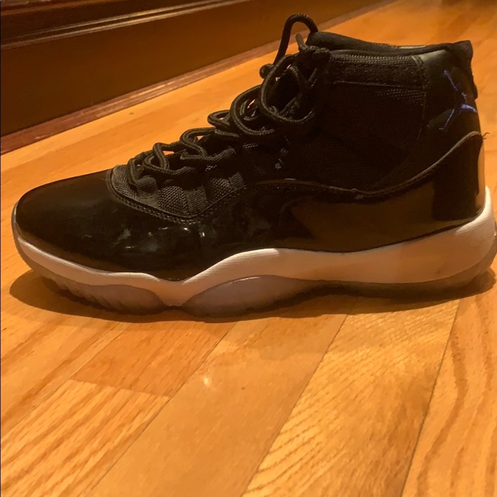 Retro 11 Space Jams